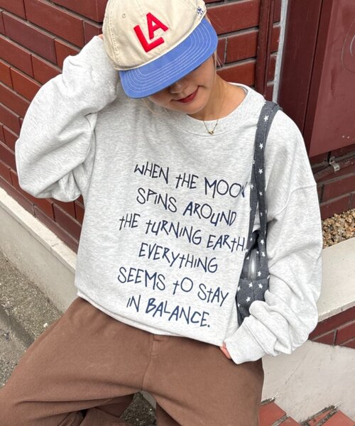 CIAOPANIC TYPY(チャオパニックティピー)の「【UNISEX】手書きメッセージロゴスウェット/WEB限定カラーあり(スウェット・レディース・ホワイト/ネイビー/グレー/ホワイト系その他・MEDIUM/LARGE)」の1枚目の写真