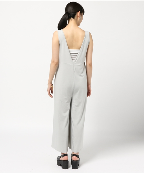 SLY（スライ）の「CUT WIDE コンビネゾン-S（つなぎ/オールインワン・レディース・ライトグレー/ベージュ/ブラック/ライトブルー・2/1）」の7枚目の写真