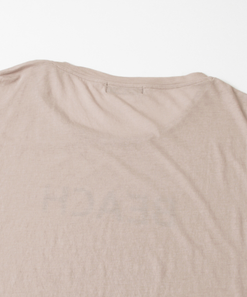 URBAN RESEARCH(アーバンリサーチ)の「UR ロゴプリントガーゼ天竺Tシャツ(Tシャツ/カットソー・レディース・オフホワイト/グレー系その他/カーキ・FREE)」の10枚目の写真