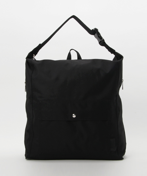 LBC（エルビーシー）の「ポリキャンバス2WAYリュック          （バックパック/リュック・レディース・ブラック/オフホワイト/ネイビー・ONE SIZE）」の3枚目の写真