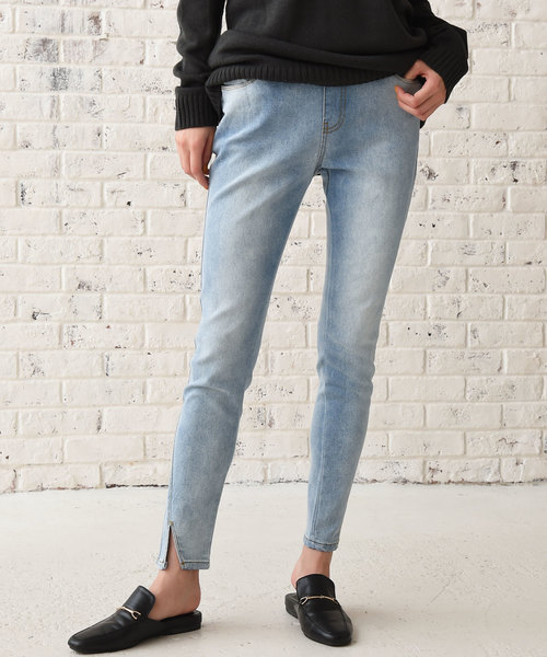 Luz Llena（ラズレナ）の「ブリーチ加工ストレッチデニムレギンス（デニムパンツ・レディース・ブルー・SMALL/LARGE/MEDIUM）」の13枚目の写真