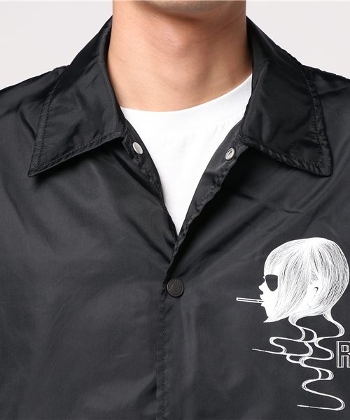 HYSTERIC GLAMOUR（ヒステリックグラマー）の「ROYAL TRUX/RADIO VIDEO プリント コーチジャケット（ブルゾン・メンズ・ブラック・SMALL/LARGE/MEDIUM）」の3枚目の写真