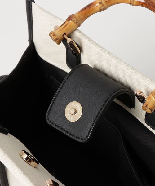 KOBE LETTUCE（コウベレタス）の「フェイクレザー×キャンバス切替バイカラーバンブーハンドルバッグ＊レディース/鞄[B1172]【入荷済】神戸レタス（ハンドバッグ・レディース・ネイビー/アイボリー/ブルー系その他・FREE）」の6枚目の写真