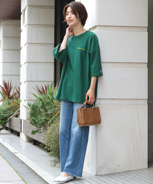 Champion（チャンピオン）の「【別注】＜Champion（チャンピオン）＞∴リバースウィーブTシャツ o（Tシャツ/カットソー・レディース・ベージュ/パープル/イエロー/ダークグリーン・MEDIUM）」の8枚目の写真