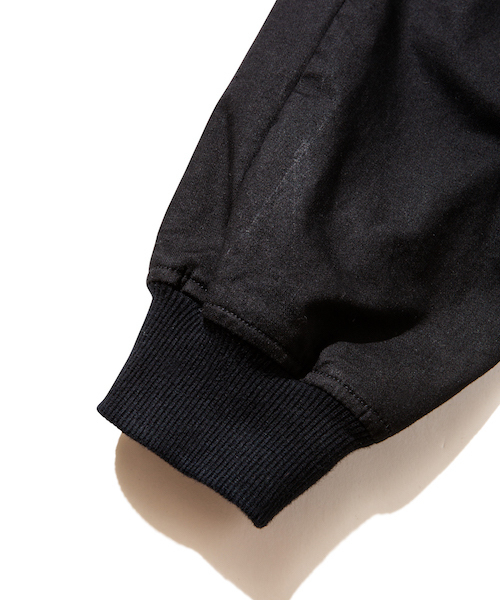 rehacer(レアセル)の「rehacer : Joint Rib Soft Sarouel Pants Made in Japan / ジョイント リブ ソフト サルエル パンツ メイドインジャパン(チノパンツ・メンズ・ブラック/カーキ・SMALL/MEDIUM/LARGE)」の9枚目の写真