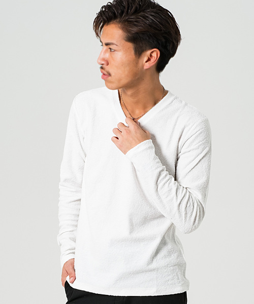 GOSTAR DE FUGA(ゴスタール ジフーガ)の「パイル生地Vネックシンプル長袖カットソー/長袖Tシャツ(Tシャツ/カットソー・メンズ・ホワイト/ライトグレー/ブラック・M/L)」の1枚目の写真