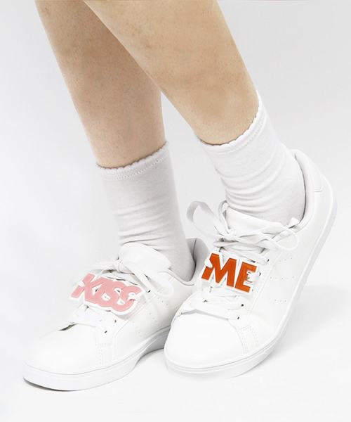 iphoria（アイフォリア）の「IPHORIA/アイフォリア スニーカーアクセサリー Sneaker Patch Set Kiss Me（シューケア用品・レディース・ピンク・ONE SIZE）」の4枚目の写真