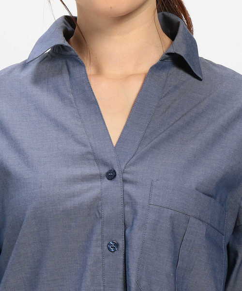 NARACAMICIE（ナラカミーチェ）の「シャンブレー調ビッグシャツ（シャツ/ブラウス・レディース・ブルー・SMALL/MEDIUM/LARGE/XXXL(150)/XX-LARGE）」の4枚目の写真