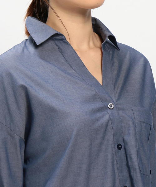 NARACAMICIE（ナラカミーチェ）の「シャンブレー調ビッグシャツ（シャツ/ブラウス・レディース・ブルー・SMALL/MEDIUM/LARGE/XXXL(150)/XX-LARGE）」の6枚目の写真