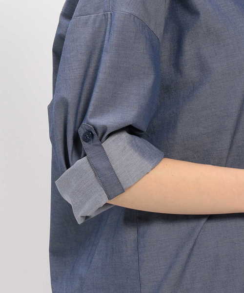 NARACAMICIE（ナラカミーチェ）の「シャンブレー調ビッグシャツ（シャツ/ブラウス・レディース・ブルー・SMALL/MEDIUM/LARGE/XXXL(150)/XX-LARGE）」の2枚目の写真