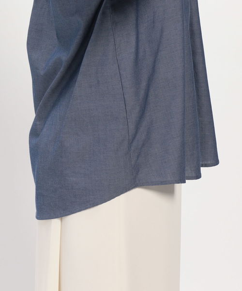 NARACAMICIE（ナラカミーチェ）の「シャンブレー調ビッグシャツ（シャツ/ブラウス・レディース・ブルー・SMALL/MEDIUM/LARGE/XXXL(150)/XX-LARGE）」の12枚目の写真