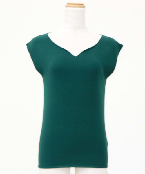 HER CLOSET(ハークローゼット)の「【HER CLOSET】ハートネックノースリニット(Tシャツ/カットソー・レディース・ブルー/グリーン/マスタード/モカ・M)」の13枚目の写真