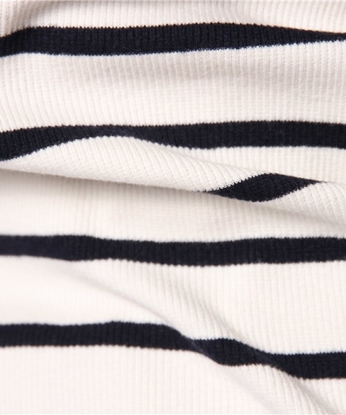 Chico(チコ)の「オフショルダーテレコT(Tシャツ/カットソー・レディース・グレー/ライトグレー/ネイビー/レッド/ホワイト・FREE)」の14枚目の写真