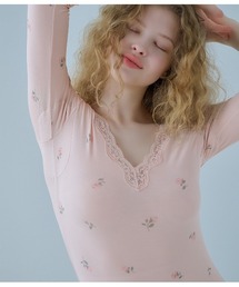 PEACH JOHN（ピーチジョン）の「【乾燥する季節に嬉しい!薄手でもたつかずフィット。抗菌防臭・消臭加工した汗取りパッド付き】It’sモイスティ9分袖（インナーウェア/肌着）」