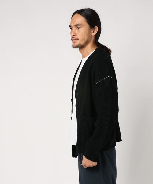 WEGO（ウィゴー）の「WEGO/カラーリンキングショートカーディガン（カーディガン/ボレロ・メンズ・ワイン/ブラック/キャメル・LARGE/MEDIUM）」の4枚目の写真