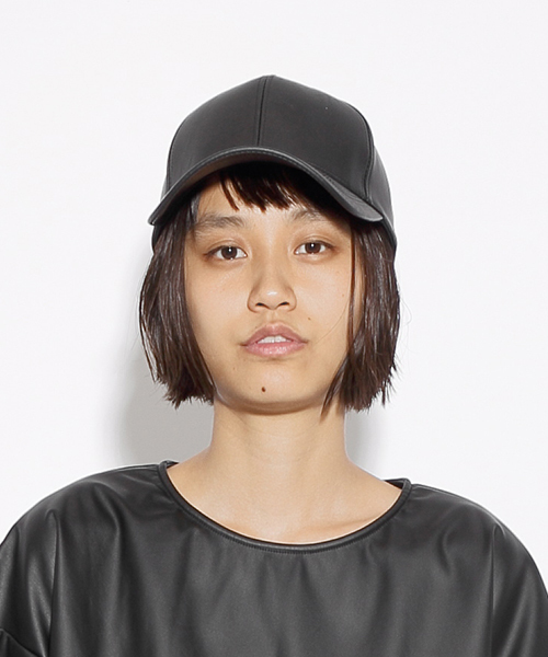 i(アイ)の「合皮キャップ(キャップ・レディース・ホワイト/ブラック・FREE)」の4枚目の写真