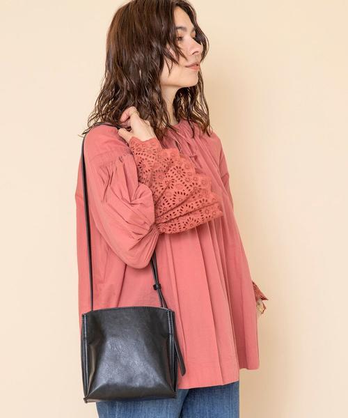 coen（コーエン）の「シンプルスクエアショルダーバッグ（ショルダーバッグ・レディース・グレー/パイソン/ブラック/ブラウン・FREE）」の2枚目の写真