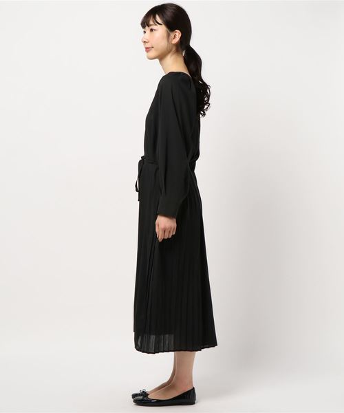 libelle more（リベル モア）の「シアーバックプリーツガウンワンピース（ワンピース・レディース・ベージュ/モカ/ブラック・FREE）」の14枚目の写真