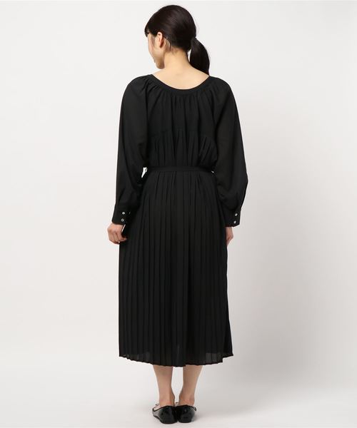 libelle more（リベル モア）の「シアーバックプリーツガウンワンピース（ワンピース・レディース・ベージュ/モカ/ブラック・FREE）」の12枚目の写真