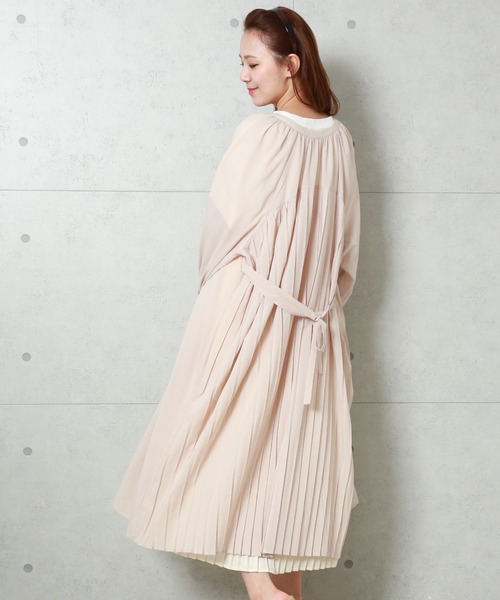 libelle more（リベル モア）の「シアーバックプリーツガウンワンピース（ワンピース・レディース・ベージュ/モカ/ブラック・FREE）」の19枚目の写真