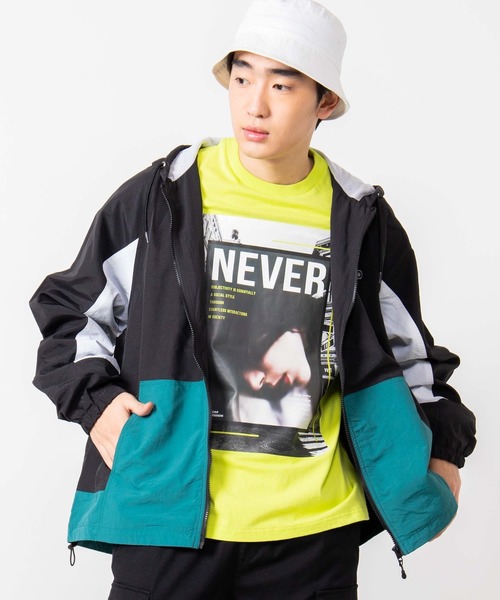 WEGO(ウィゴー)の「WEGO/ナイロンフーデッドブルゾン(ナイロンジャケット・メンズ・ホワイト/ブラック/ネイビー・MEDIUM/LARGE)」の9枚目の写真