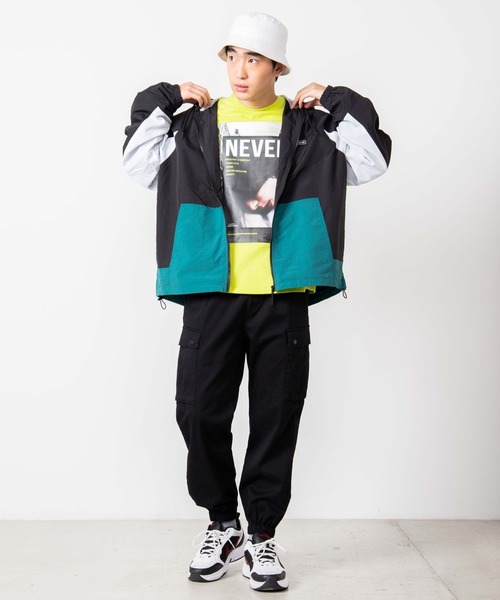 WEGO(ウィゴー)の「WEGO/ナイロンフーデッドブルゾン(ナイロンジャケット・メンズ・ホワイト/ブラック/ネイビー・MEDIUM/LARGE)」の5枚目の写真