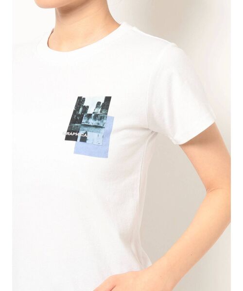 EMODA(エモダ)の「グラフィックレイヤーミニマルTシャツ(Tシャツ/カットソー・レディース・ホワイト/ブラック/パープル・FREE)」の15枚目の写真