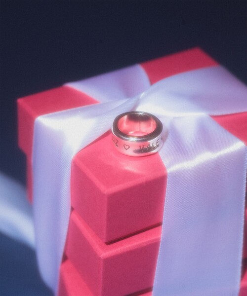 Ray BEAMS(レイビームス)の「Otro Accesorio / メッセージ リング(リング・レディース・シルバー・ONE SIZE)」の11枚目の写真