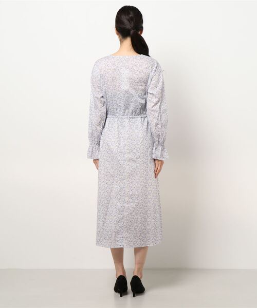 Te chichi（テチチ）の「リバティウエスト切替ワンピース
