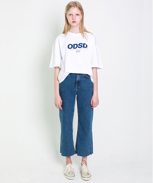 ODD STUDIO（オッドスタジオ）の「【ODD STUDIO】ODSD LOGO T-SHIRT / オッドスタジオ シグネチャー ロゴ Tシャツ（Tシャツ/カットソー・レディース・ホワイト/ブルー/ブラック/ネイビー/パープル/チャコールグレー/ブルーグレー/アイボリー・MEDIUM/LARGE）」の18枚目の写真