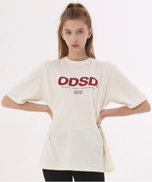 ODD STUDIO（オッドスタジオ）の「【ODD STUDIO】ODSD LOGO T-SHIRT / オッドスタジオ シグネチャー ロゴ Tシャツ（Tシャツ/カットソー・レディース・ホワイト/ブルー/ブラック/ネイビー/パープル/チャコールグレー/ブルーグレー/アイボリー・MEDIUM/LARGE）」の13枚目の写真