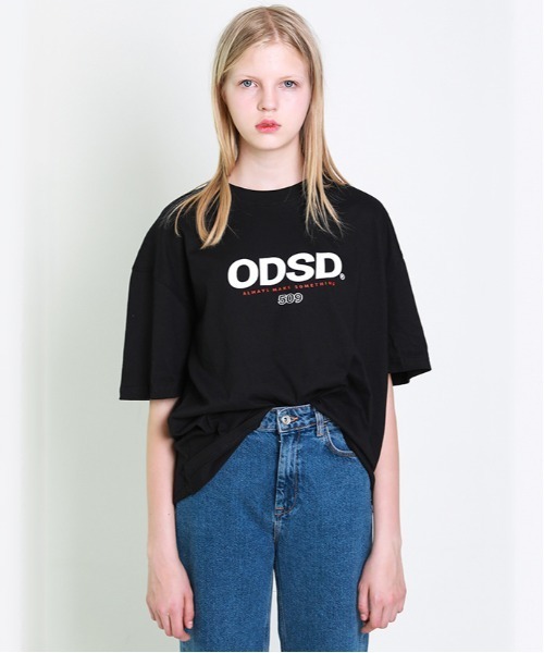 ODD STUDIO（オッドスタジオ）の「【ODD STUDIO】ODSD LOGO T-SHIRT / オッドスタジオ シグネチャー ロゴ Tシャツ（Tシャツ/カットソー・レディース・ホワイト/ブルー/ブラック/ネイビー/パープル/チャコールグレー/ブルーグレー/アイボリー・MEDIUM/LARGE）」の21枚目の写真