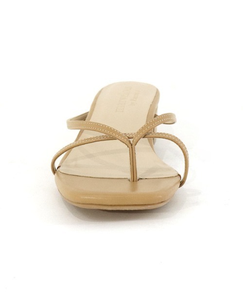 Pierrot（ピエロ）の「スクエアトゥトングサンダル（サンダル・レディース・ブラック/ベージュ/パイソン・LL/S/M/L）」の5枚目の写真