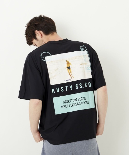 RUSTY(ラスティ)の「【RUSTY / ラスティー】バックプリントTシャツ / ユニセックス(Tシャツ/カットソー・メンズ・ホワイト/ブラック・MEDIUM/LARGE)」の15枚目の写真
