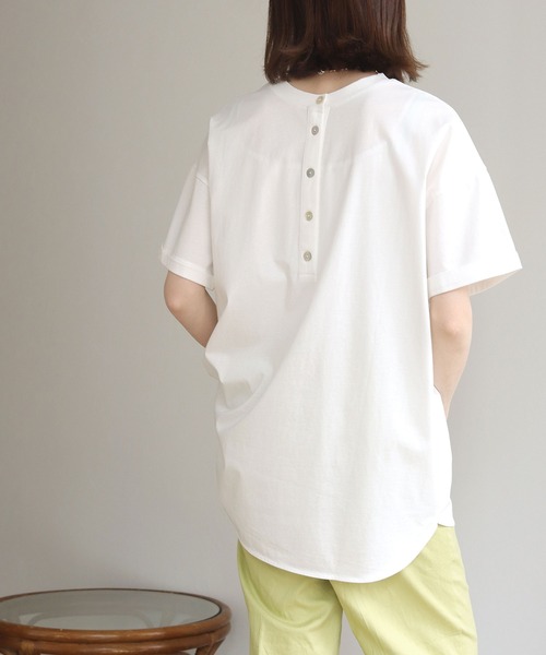 HER CLOSET（ハークローゼット）の「【HERCLOSET】ドライタッチコットン100%バックヘンリーTシャツ（Tシャツ/カットソー・レディース・ホワイト/ブラック/ピンク/ブルー/モカ・M）」の10枚目の写真