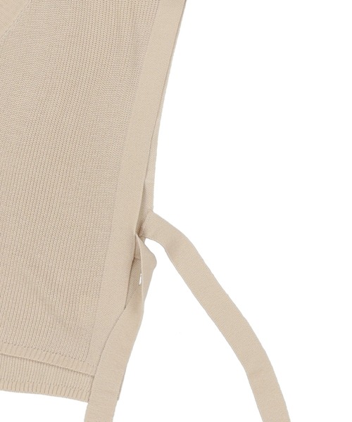 SPINNS(スピンズ)の「サイドリボンニットベスト(ベスト・レディース・ベージュ/グリーン/ブルー/スミクロ・ONESIZE)」の12枚目の写真