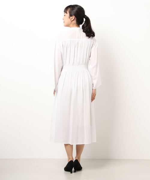 Q（キュー）の「レーヨンボイルギャザーシャツワンピース（シャツワンピース・レディース・ケリー/アイボリー・MEDIUM）」の7枚目の写真