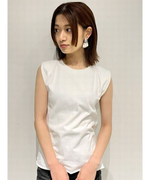 EMODA（エモダ）の「ショルダーパッドタンクトップ（Tシャツ/カットソー・レディース・ホワイト/ブラック/その他・FREE）」の2枚目の写真