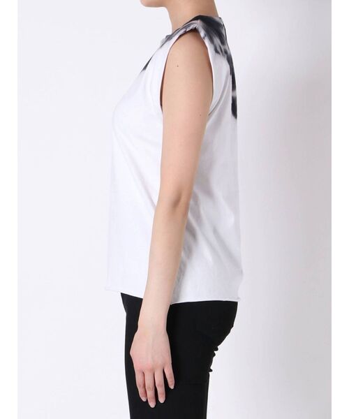 EMODA（エモダ）の「ショルダーパッドタンクトップ（Tシャツ/カットソー・レディース・ホワイト/ブラック/その他・FREE）」の7枚目の写真