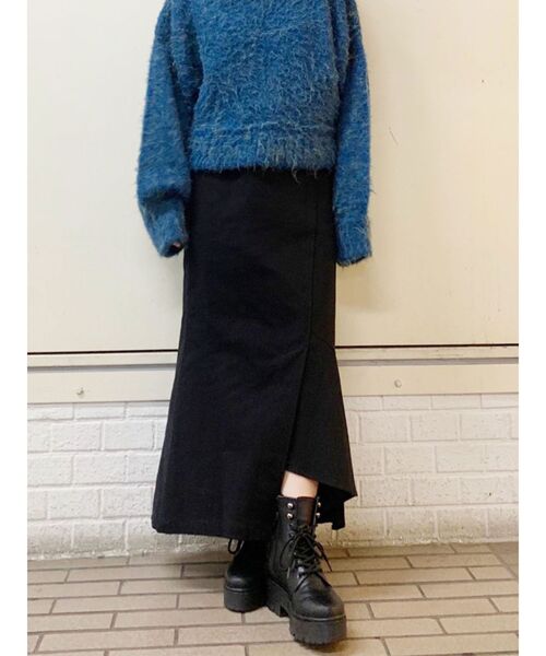 MURUA(ムルーア)の「アシンメトリーマーメイドスカート(スカート・レディース・アイボリー/ダークグレー/ブラック・1/2)」の2枚目の写真