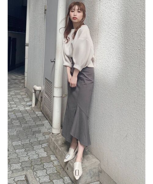 MURUA(ムルーア)の「アシンメトリーマーメイドスカート(スカート・レディース・アイボリー/ダークグレー/ブラック・1/2)」の4枚目の写真