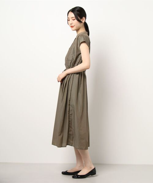 Te chichi（テチチ）の「スパンボイルウエスト切替ワンピース（ワンピース・レディース・ネイビー/カーキ/サックスブルー/モカ・ﾌﾘ-）」の6枚目の写真