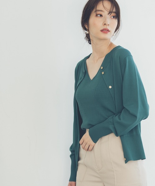 Andemiu(アンデミュウ)の「【多機能】キンボタンカーディガン956808(ニット/セーター・レディース・ベージュ/グリーン/ネイビー・FREE)」の2枚目の写真