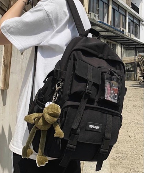 ammy.（エイミードット）の「【 ammy. / エイミードット 】 大容量 ロゴ ベーシック バックパック リュック（バックパック/リュック・レディース・グレイッシュベージュ/ブラック/ブラック系その他/ブラック系その他2/パープル/ライトベージュ/ホワイト系その他/グリーン/オフホワイト・FREE）」の5枚目の写真