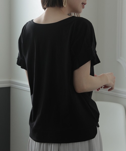 ElegChic(エレグシック)の「コットン100%袖 タック Tシャツ(Tシャツ/カットソー・レディース・ブラック/グレイッシュベージュ/オフホワイト・M/4L/XL)」の9枚目の写真