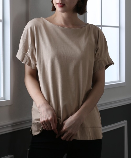 ElegChic(エレグシック)の「コットン100%袖 タック Tシャツ(Tシャツ/カットソー・レディース・ブラック/グレイッシュベージュ/オフホワイト・M/4L/XL)」の5枚目の写真