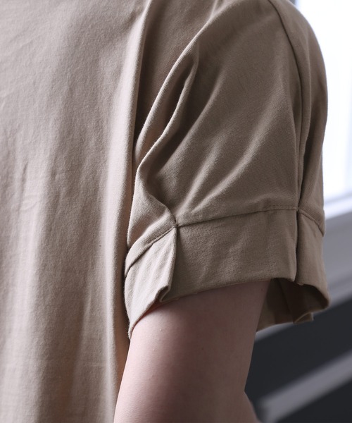 ElegChic(エレグシック)の「コットン100%袖 タック Tシャツ(Tシャツ/カットソー・レディース・ブラック/グレイッシュベージュ/オフホワイト・M/4L/XL)」の19枚目の写真