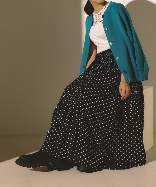 Bou Jeloud（ブージュルード）の「アソート柄変形ティアードスカート（スカート・レディース・ブラック/カーキ・38）」の2枚目の写真