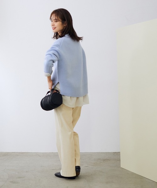 ROPE'（ロペ）の「【一部WEB限定】タスマニアウールクルーネックフォルムニット（ニット/セーター・レディース・チャコールグレー/ホワイト/ダークブラウン/サックスブルー/ラベンダー/ピンク/イエロー/ピンク系その他2/ブラウン/ミント・38）」の21枚目の写真