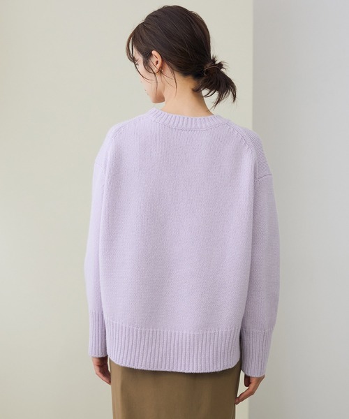ROPE'（ロペ）の「【一部WEB限定】タスマニアウールクルーネックフォルムニット（ニット/セーター・レディース・チャコールグレー/ホワイト/ダークブラウン/サックスブルー/ラベンダー/ピンク/イエロー/ピンク系その他2/ブラウン/ミント・38）」の19枚目の写真